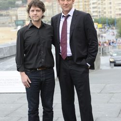 Clive Owen y Juan Carlos Fresnadillo presentan 'Intrusos' en el Festival de San Sebastián 2011