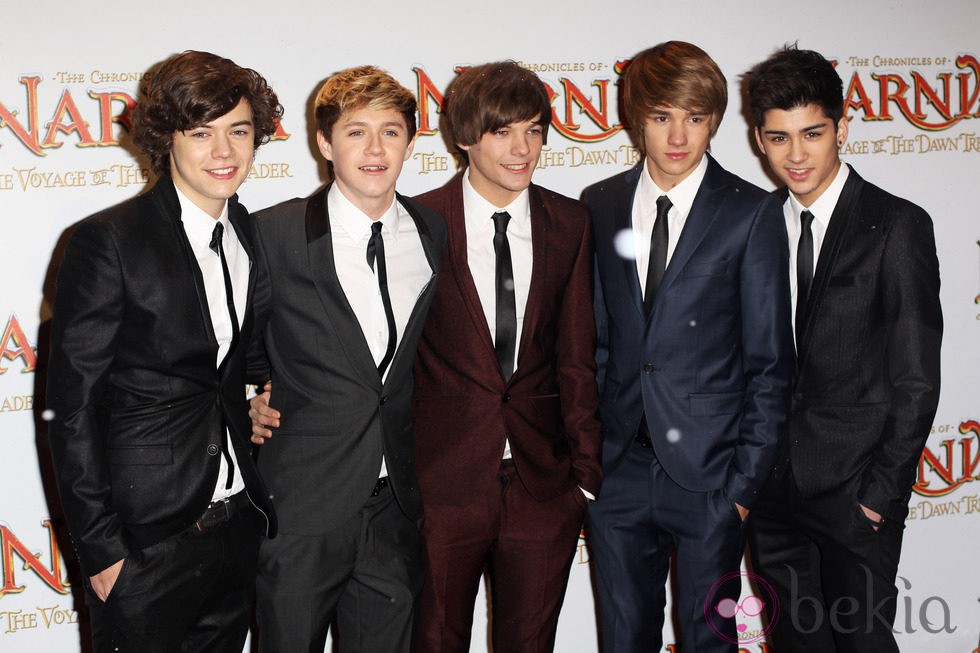 One Direction en la première de 'Las Crónicas de Narnia'