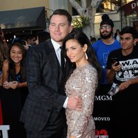Channing Tatum y Jenna Dewan en el estreno de 'Infiltrados en la universidad' en Los Ángeles