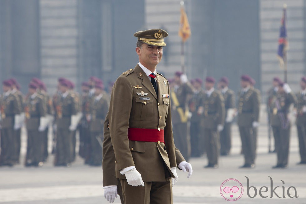 El Rey Felipe pasa revista en la Salutación de las Fuerzas Armadas y Guardia Civil al Rey