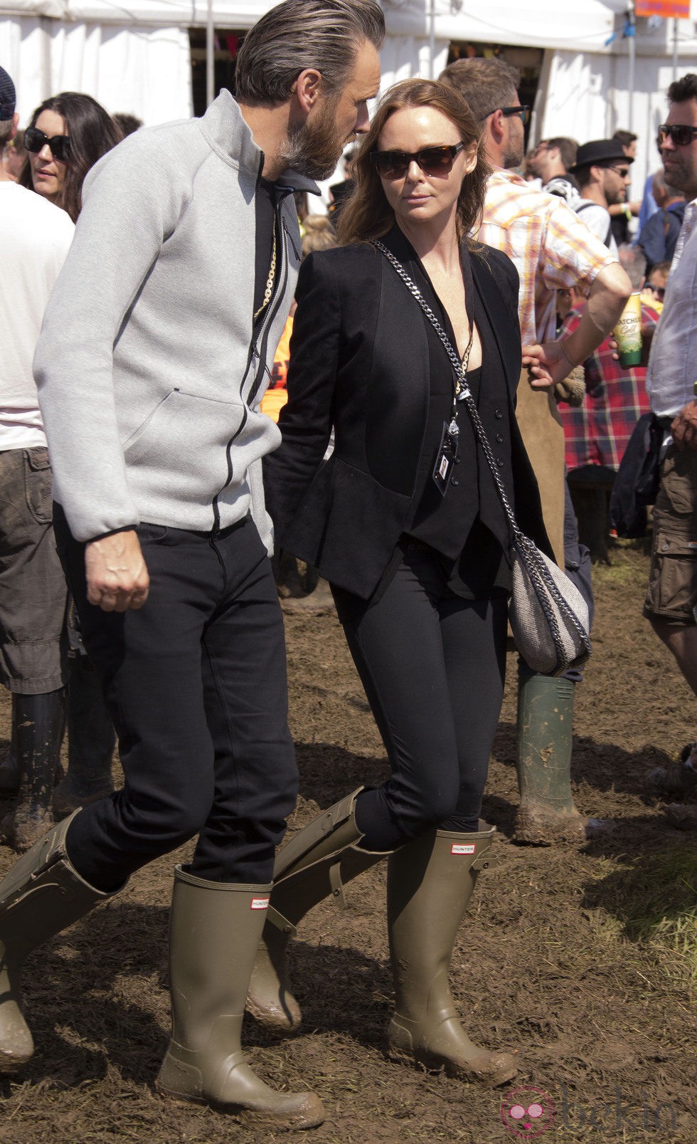 Stella McCartney y Alasdhair Willis en el Festival de Glastonbury 2014