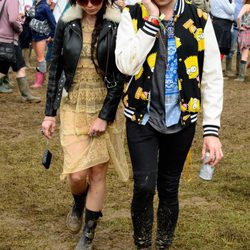 Daisy Lowe y Nick Grimshaw en el Festival de Glastonbury 2014
