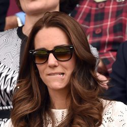 Kate Middleton se muerde el labio inferior en el partido de Andy Murray en Wimbledon 2014