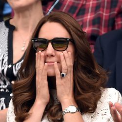 Kate Middleton se lleva las manos a la cara en el partido de Andy Murray en Wimbledon 2014