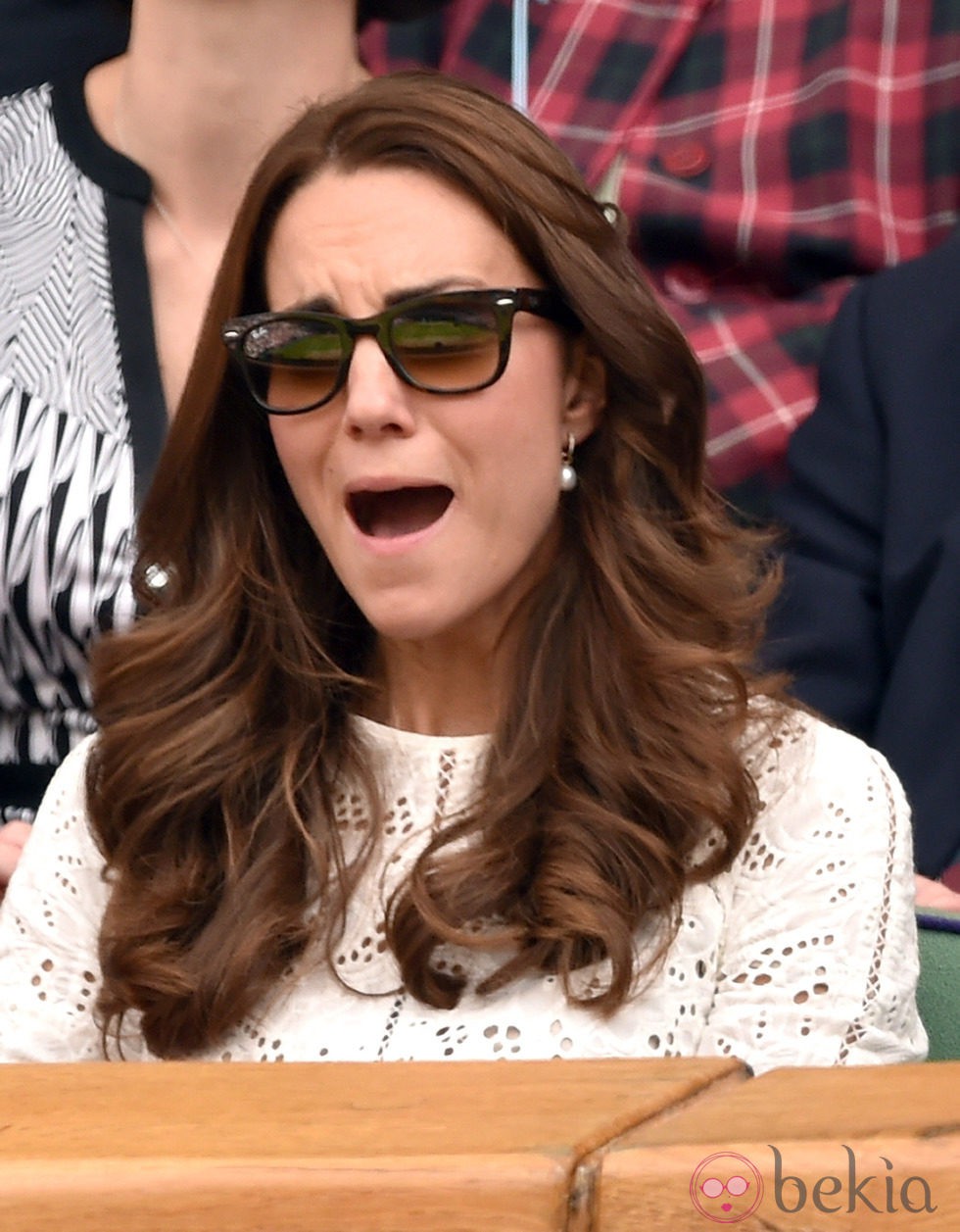 Kate Middleton abre la boca angustiada en el partido de Andy Murray en Wimbledon 2014
