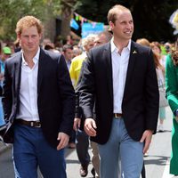 Los Duques de Cambridge y el Príncipe Harry de Inglaterra