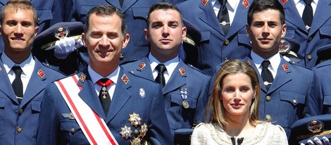 Los Reyes Felipe y Letizia en la entrega de despachos a los nuevos suboficiales del Ejército del Aire