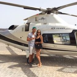Irina Shayk y Cristiano Ronaldo antes de dar un paseo en helicóptero