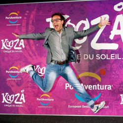Ángel Llacer en el estreno del espectáculo del Circo del Sol 'Kooza' en Port Aventura