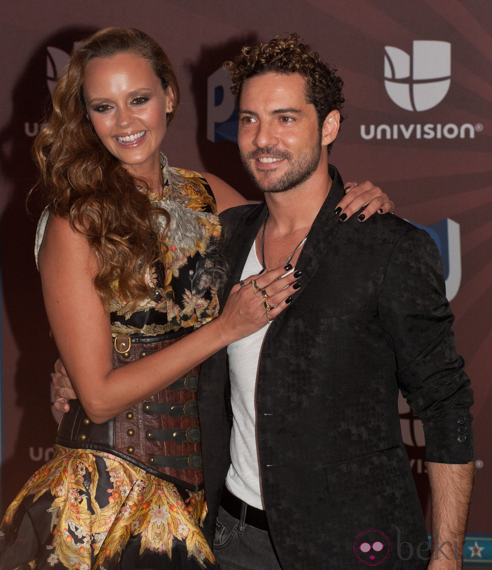 Shaila Dúrcal y David Bisbal en los Premios Juventud 2014