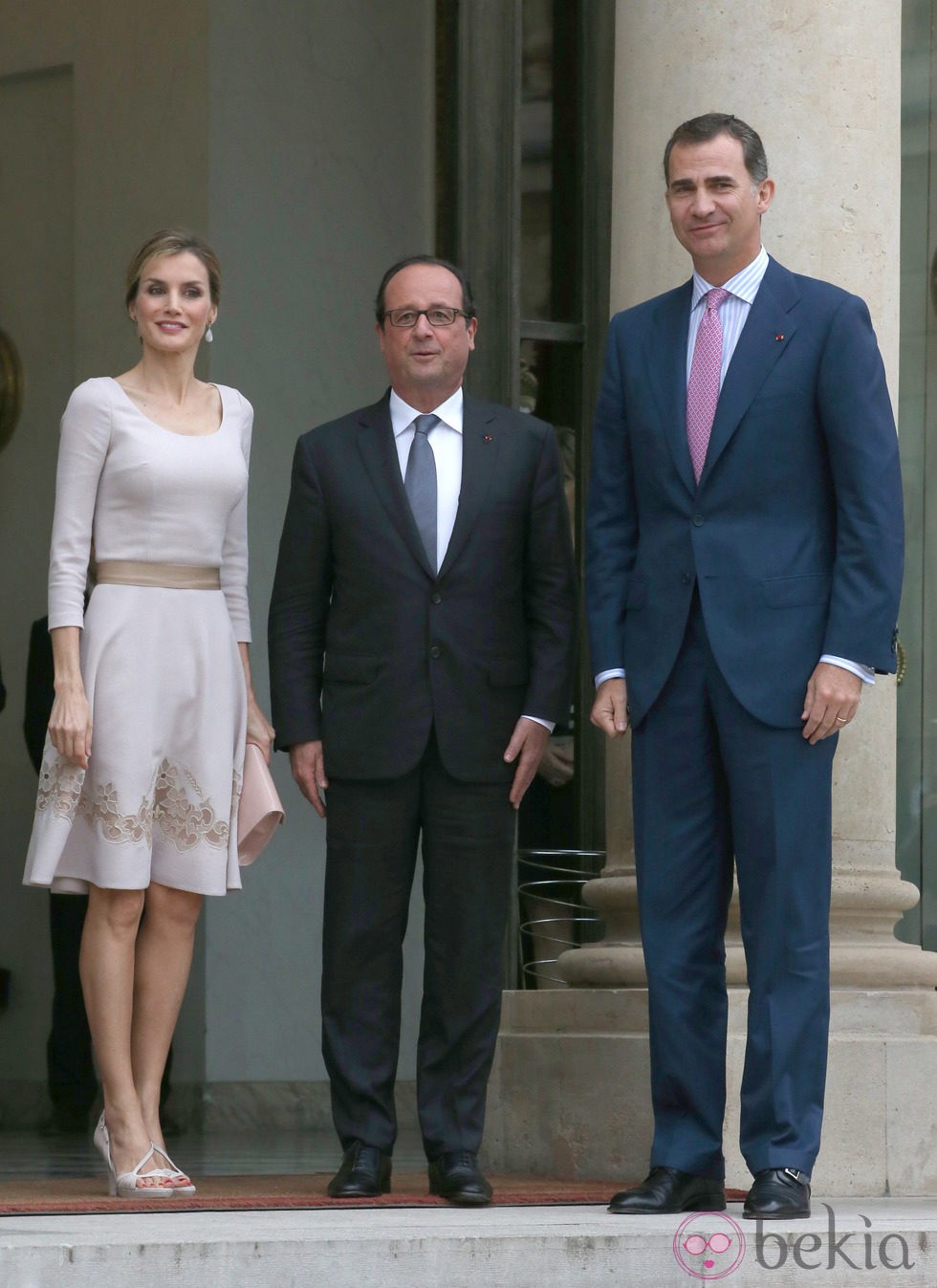 Los Reyes Felipe y Letizia con el presidente François Hollande en su visita de presentación a Francia
