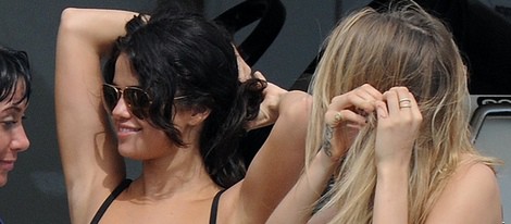 Selena Gomez y Cara Delevingne se divierten en Saint Tropez