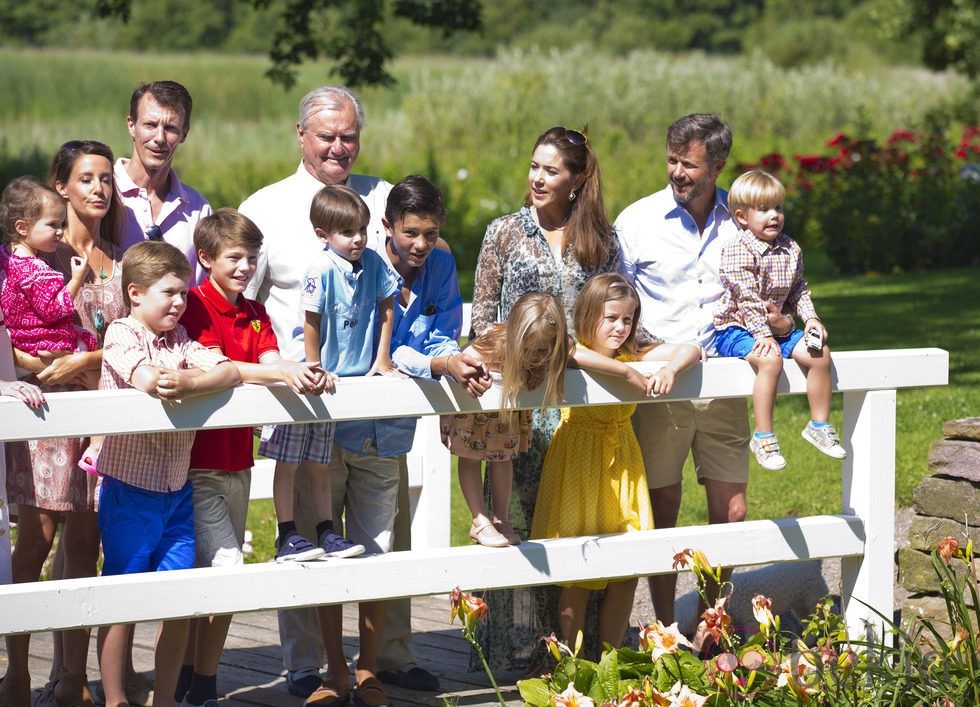 La Familia Real Danesa en su posado de verano 2014
