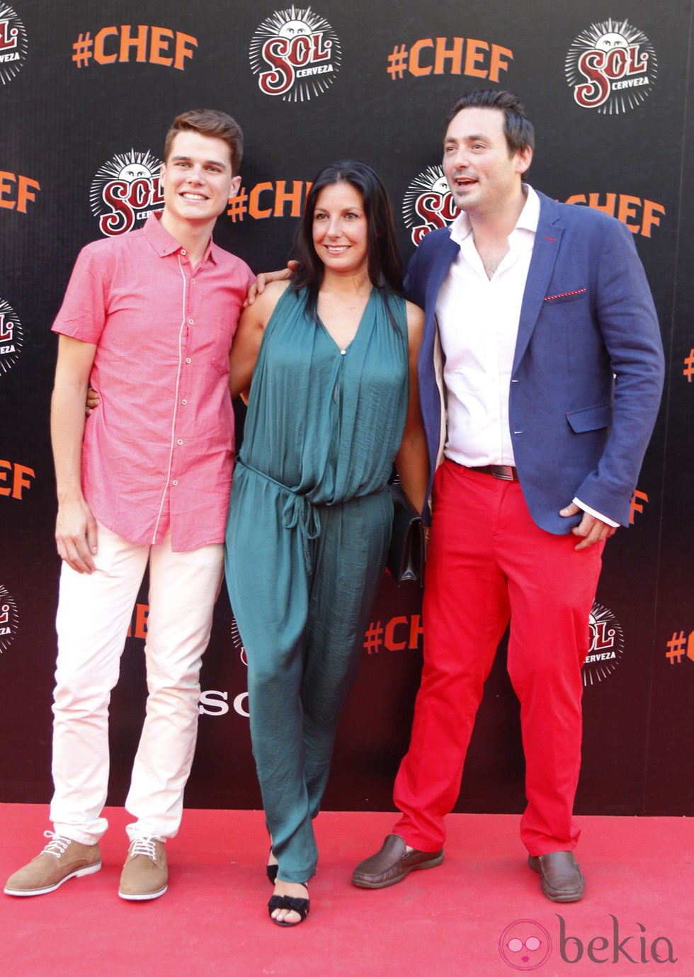 Los finalistas de 'Masterchef 2', Mateo, Vicky y Cristóbal, en el estreno de '#Chef' en Madrid