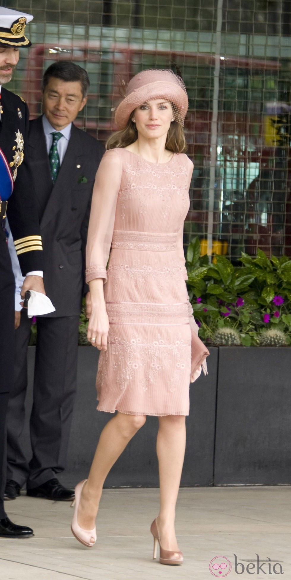La Princesa Letizia vestida de Felipe Varela en la boda de los Duques de Cambridge