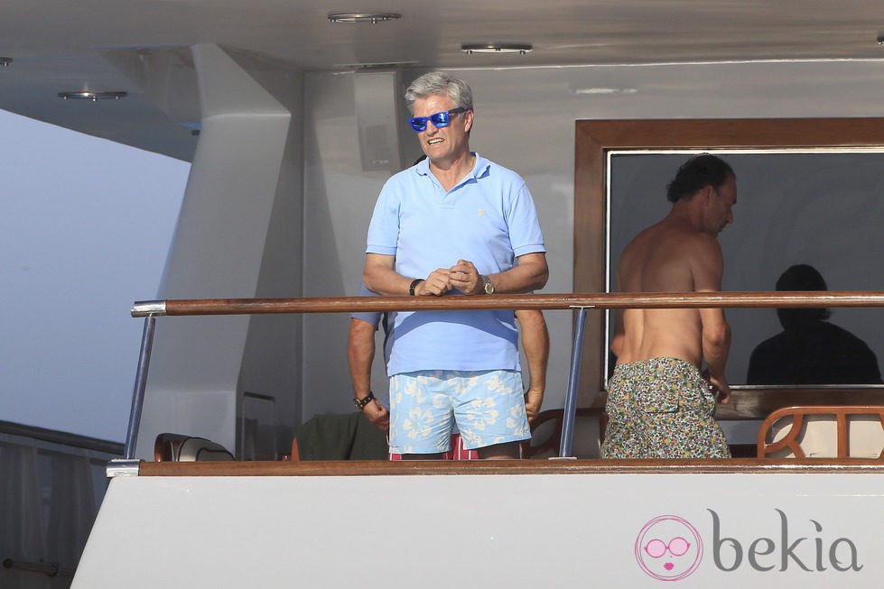 Espartaco y Pepín Liria en un barco en Ibiza