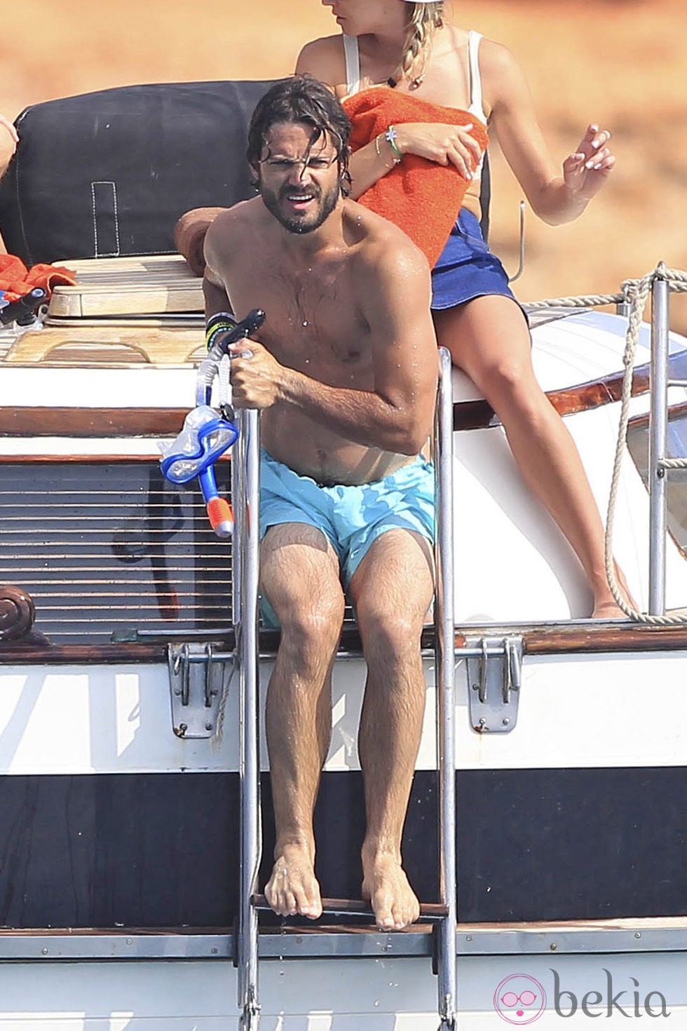 Carlos Felipe de Suecia en un barco en Ibiza