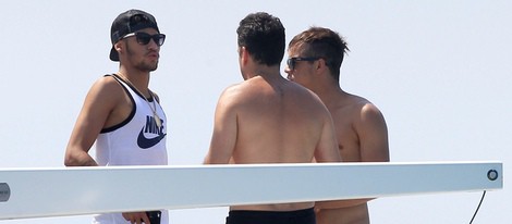 Neymar disfruta de Ibiza con varios amigos
