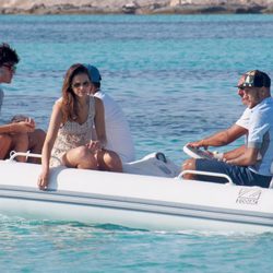 Neymar y Bruna Marquezine junto a unos amigos de vacaciones en Ibiza
