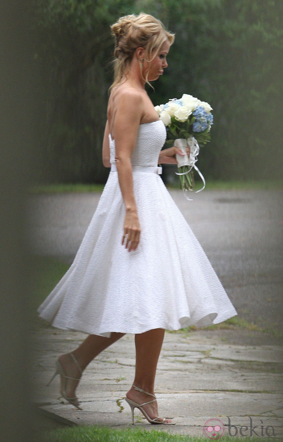 Cheryl Hine en el día de su boda en la residencia familiar de los Kennedy