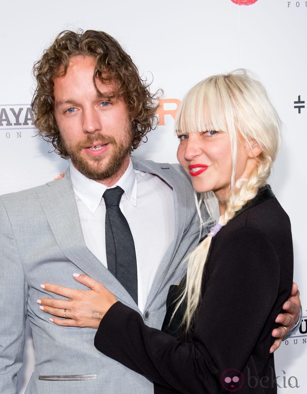 Sia y Erik Anders Lang en la gala Wayuu Taya en Nueva York