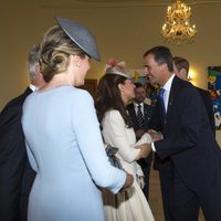 El Rey Felipe y Kate Middleton riendo en los actos por el centenario del estallido de la I Guerra Mundial