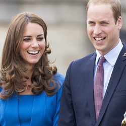 El Príncipe Guillermo y la Duquesa de Cambridge en la Torre de Londres