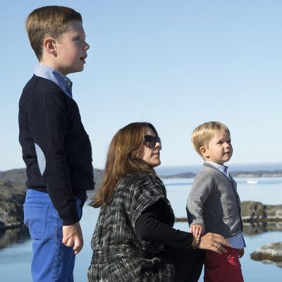 Los Príncipes de Dinamarca y sus hijos visitan Groenlandia