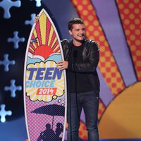 Josh Hutcherson en los Teen Choice Awards 2014