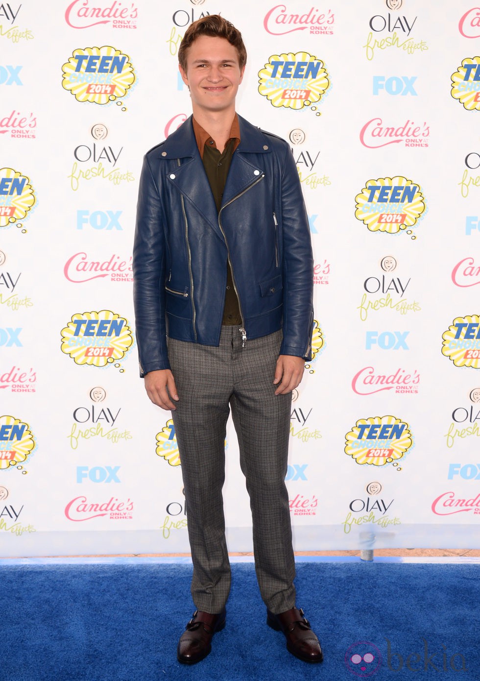 Ansel Elgort en los Teen Choice Awards 2014