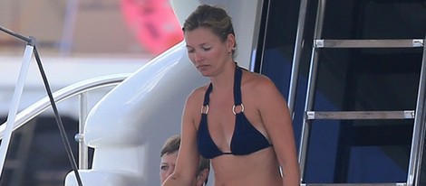Kate Moss a bordo de un yate en Formentera