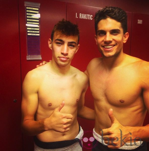 Munir y Marc Batra con el torso desnudo tras el primer partido del Barça en la Liga 2014/2015
