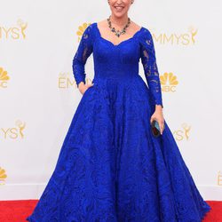 Mayim Bialik en la alfombra roja de los Emmy 2014