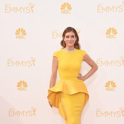 Kate Walsh en la red carpet de los Emmys 2014