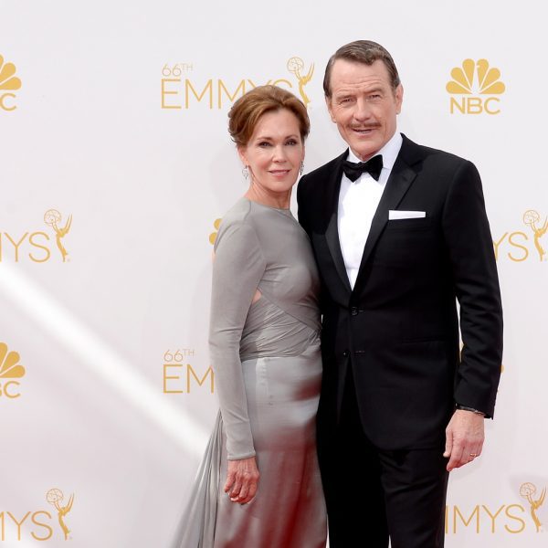 Bryan Cranston Y Su Esposa En Los Emmy 2014 Alfombra Roja De Los Premios Emmy 2014 Foto En
