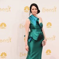 Laura Prepon en los Emmys 2014