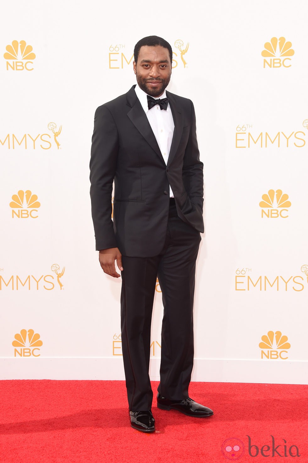 Chiwetel Ejiofor en la alfombra roja de los Premios Emmy 2014