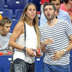 Amaya Valdemoro y Dani Martínez en el partido de baloncesto entre España y Argentina