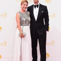 Colin Hanks y Samantha Bryant en la alfombra roja de los Premios Emmy 2014