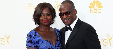 Viola Davis y Julius Tennon en la alfombra roja de los Premios Emmy 2014