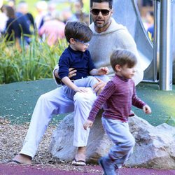Ricky Martin con sus hijos Matteo y Valentino