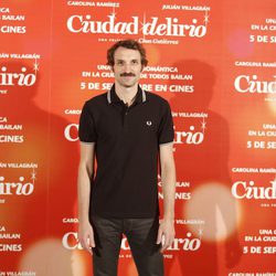 Julián Villagrán en el estreno de 'Ciudad Delirio'