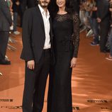 Yon González y Blanca Romero en el estreno de 'Bajo Sospecha' en el FesTVal de Vitoria 2014