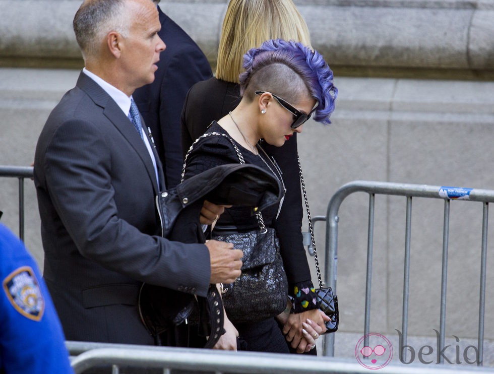 Kelly Osbourne en el funeral de Joan Rivers