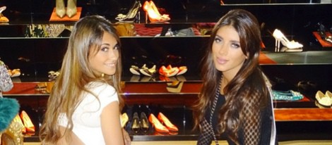 Antonella Roccuzzo y Daniella Semaan en la tienda Dolce&Gabbana de Milán