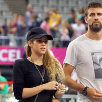 Gerard Piqué y Shakira viendo el partido de baloncesto Estados Unidos-Eslovenia