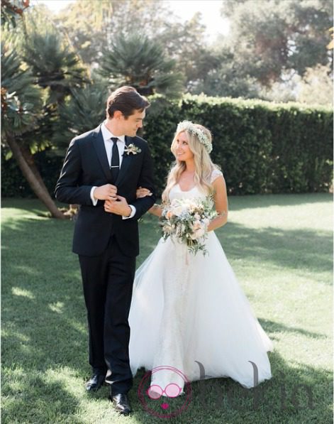 Ashley Tisdale y Christopher French el día de su boda
