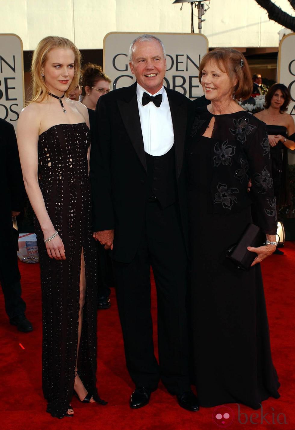 Nicole Kidman con sus padres Anthony y Janelle
