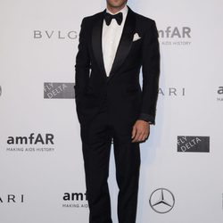 Jon Kortajarena en la cena benéfica de amfAR durante La Semana de la Moda de Milán 2014