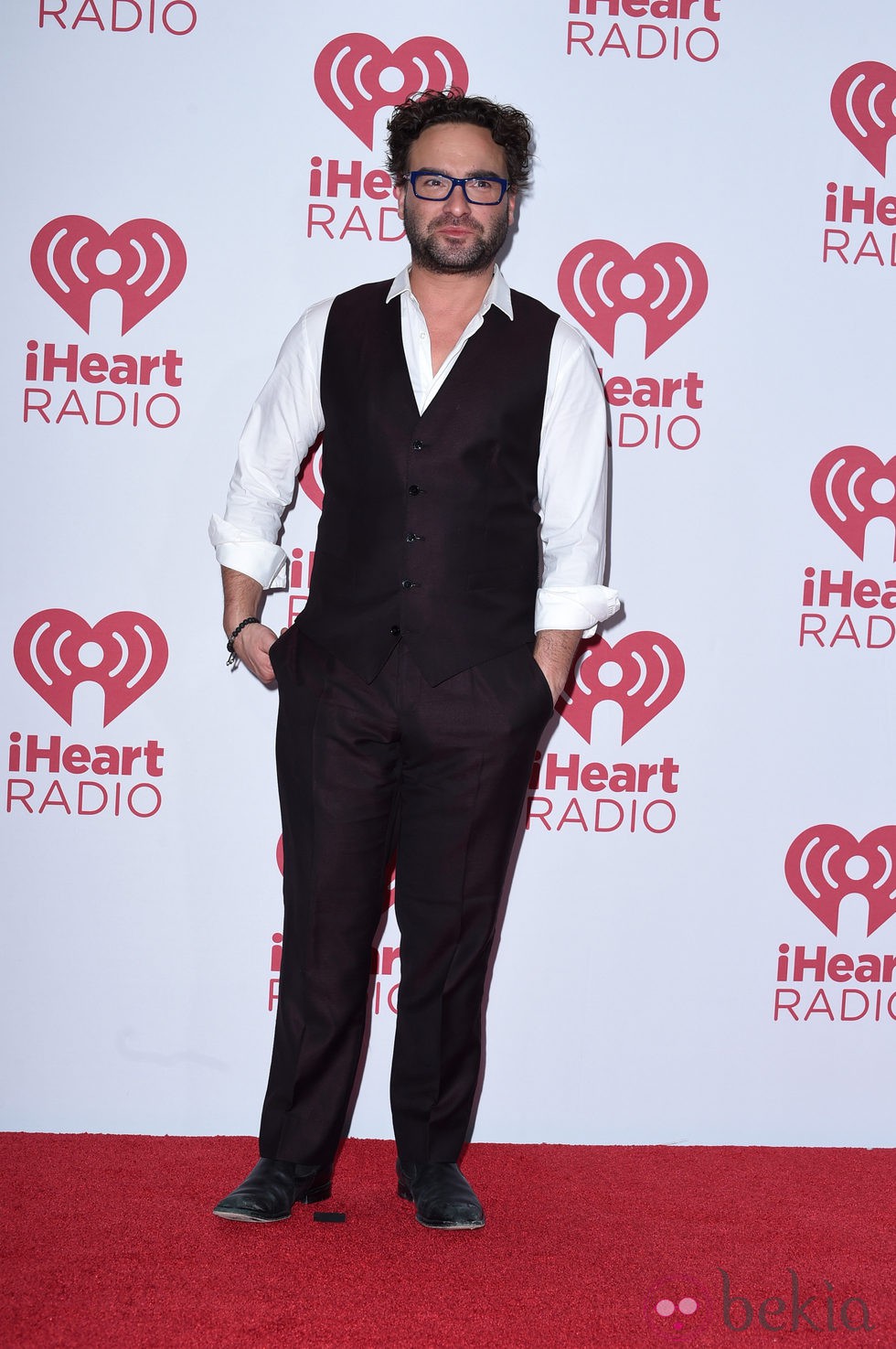 Johnny Galecki en el iHeartRadio Music Festival 2014